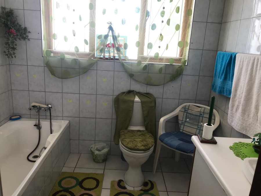 1 Bedroom Property for Sale in Rooi Rivier Rif Western Cape